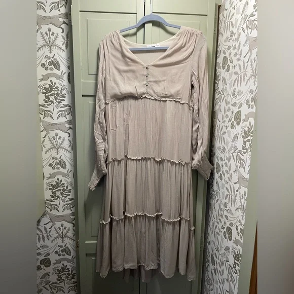 slim fit dress slacks Fall Fields Plaid Tunic In Beige main image 1